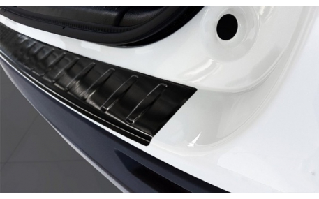 Накладка на задний бампер Suzuki Vitara