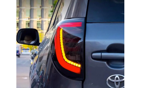 Фонари задние Toyota RAV4