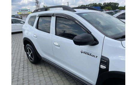 Дефлекторы окон Renault Duster