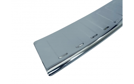 Накладка на задний бампер Opel Astra J