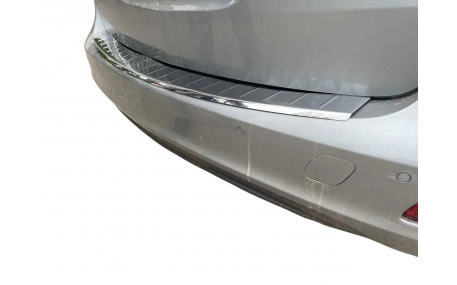 Накладка на задний бампер Opel Zafira C