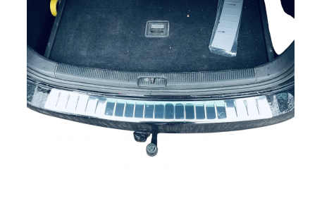 Накладка на задний бампер Volkswagen Golf 6