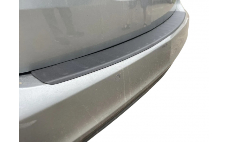 Накладка на задний бампер Opel Zafira C