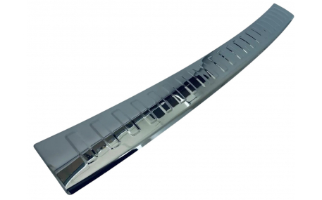 Накладка на задний бампер Mitsubishi Outlander