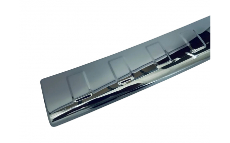 Накладка на задний бампер Opel Zafira B