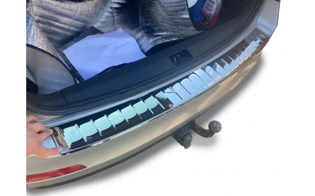 Накладка на задний бампер Skoda Octavia A7 2013-2017