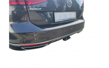 Накладка на задний бампер Volkswagen Passat B8