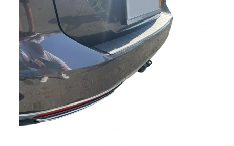 Накладка на задний бампер Volkswagen Passat B8