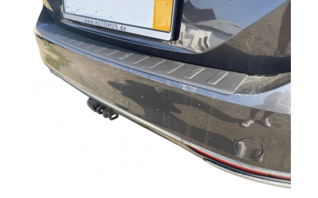 Накладка на задний бампер Volkswagen Passat B8