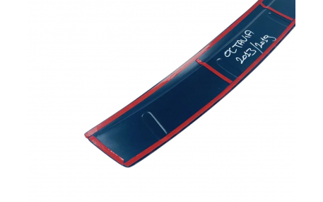 Накладка на задний бампер Skoda Octavia A7 2013-2017