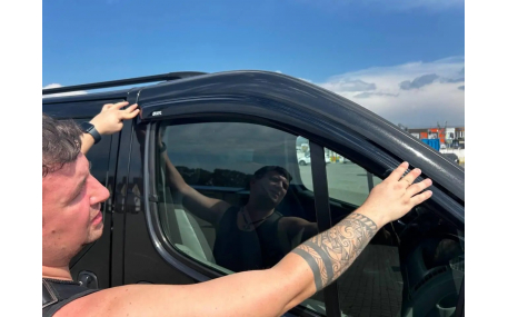 Дефлекторы окон Opel Vivaro