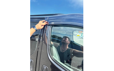 Дефлекторы окон Opel Vivaro