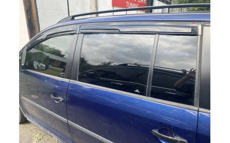 Дефлекторы окон Volkswagen Touran