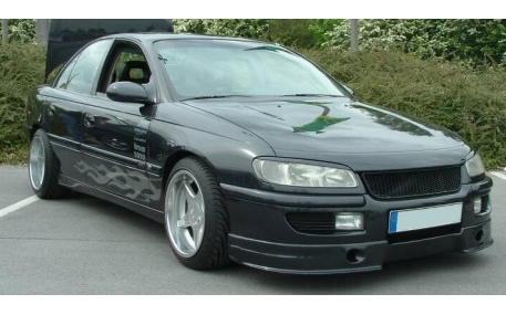 Накладка передняя Opel Omega B
