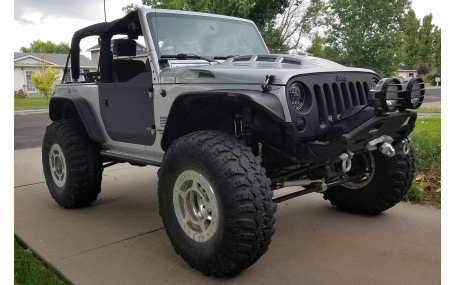 Капот Jeep Wrangler