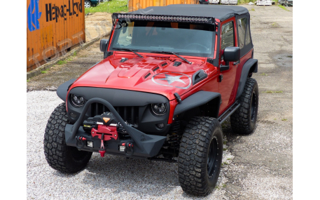 Капот Jeep Wrangler