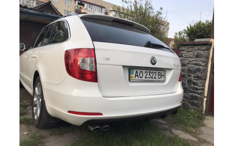 Накладка задняя Skoda Superb