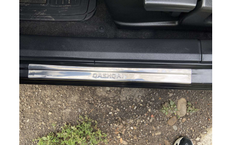 Накладки на пороги Nissan Qashqai