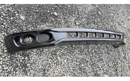 Накладка передняя Volkswagen Touareg