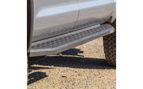 Подножки Toyota Hilux