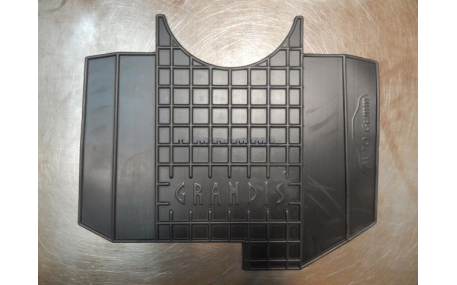 Коврики в салон Mitsubishi Grandis