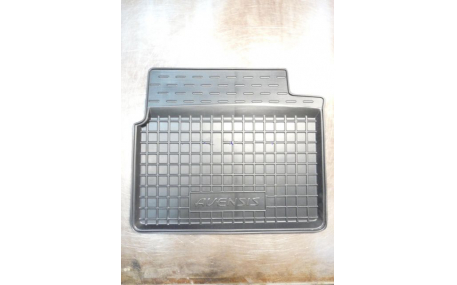 Коврики в салон Toyota Avensis