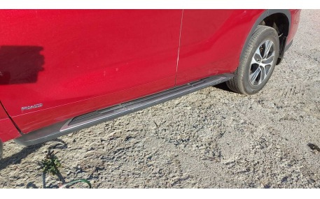 Подножки Toyota Highlander
