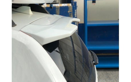 Спойлер Renault Duster