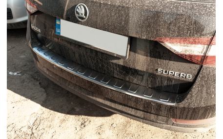 Накладка на задний бампер Skoda Superb