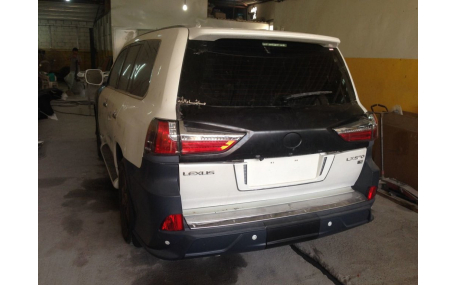 Фонари задние Lexus LX570 2016-2021