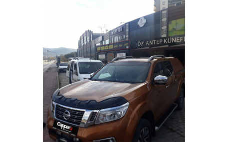 Дефлектор капота Nissan Navara