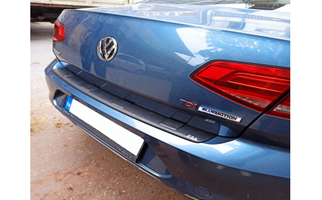 Накладка на задний бампер Volkswagen Passat B8
