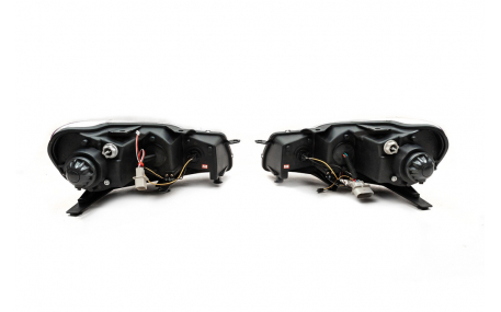 Фары передние Volkswagen Golf 6