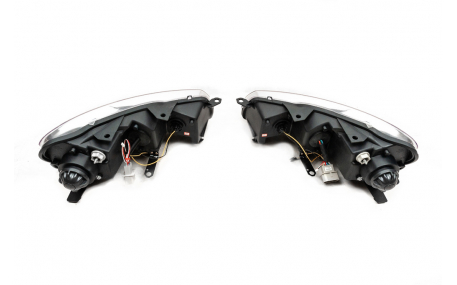 Фары передние Volkswagen Golf 6