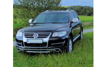 Накладка передняя Volkswagen Touareg 2007-2010