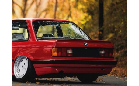 Спойлер BMW 3 (E30)