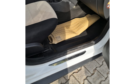 Накладка на пороги Renault Duster