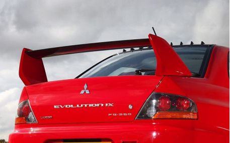 Спойлер Mitsubishi Lancer 9