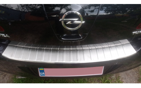 Накладка на задний бампер Opel Astra J