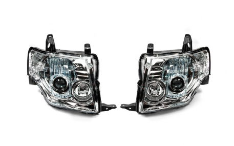 Фары передние Mitsubishi Pajero Wagon 4