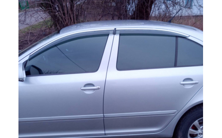 Дефлекторы окон Skoda Octavia A5 Liftback