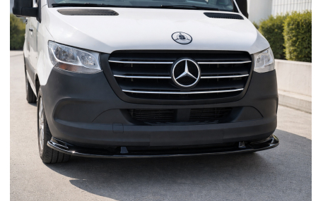 Накладка передняя Mercedes Sprinter W907