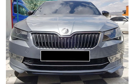 Накладка передняя Skoda Superb 2015-2019