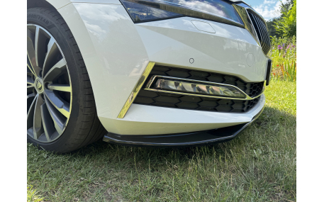Накладка передняя Skoda Superb 2015-2019