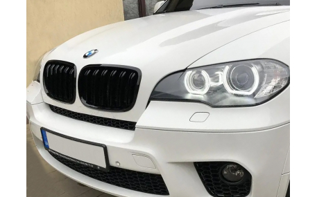Решетка радиатора BMW X5 (E70)