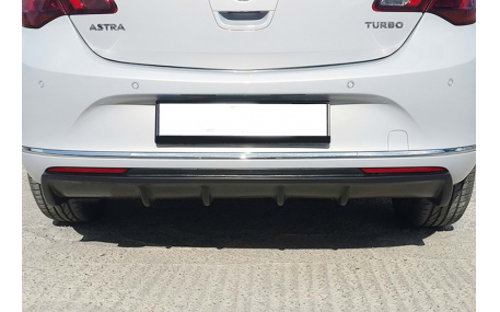 Накладка задняя Opel Astra J