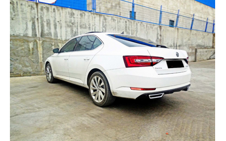 Накладка задняя Skoda Superb 2015-2019