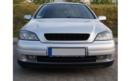 Накладка передняя Opel Astra G