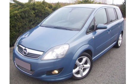 Накладка передняя Opel Zafira B 2008-2011