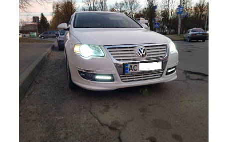 Накладка передняя Volkswagen Passat B6